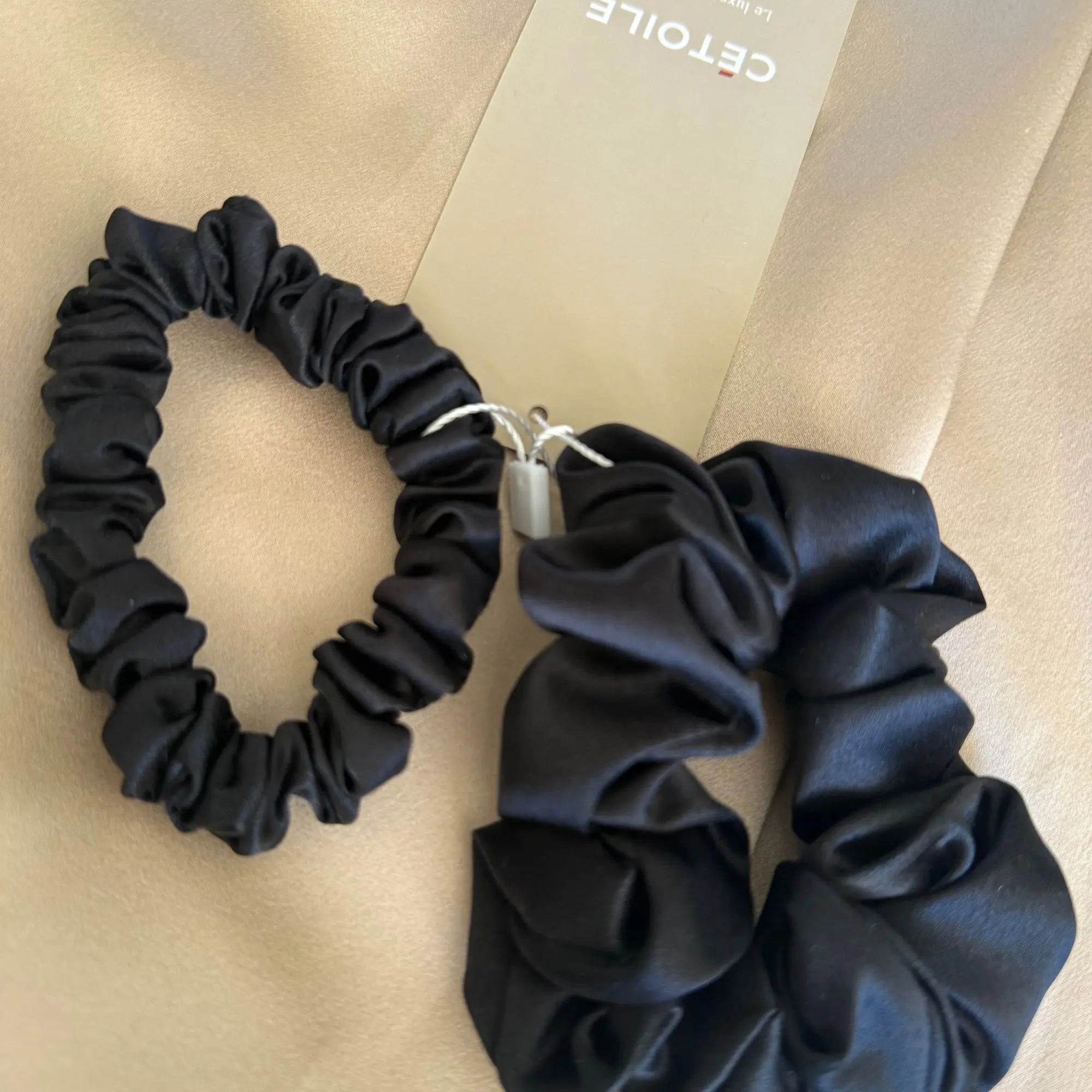 Duo chouchou en soie naturelle couleur noir - Maison CÉTOILE