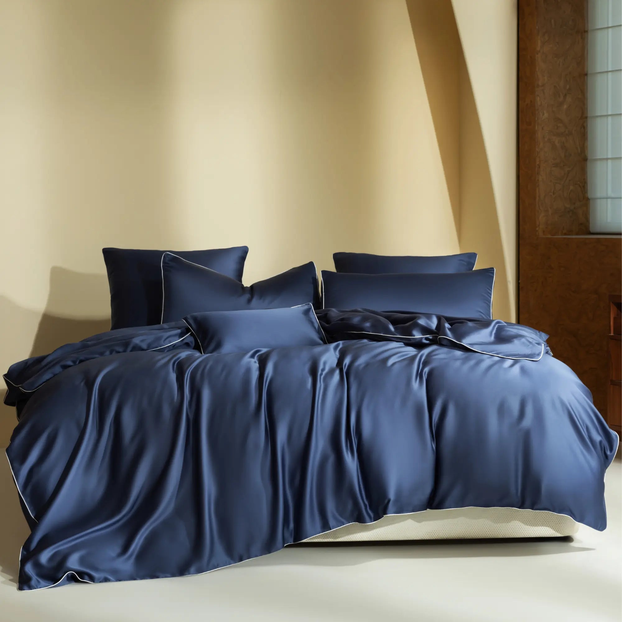 Housse de couette luxe en tencel lyocell couleur bleu nuit, une élégance intemporelle.