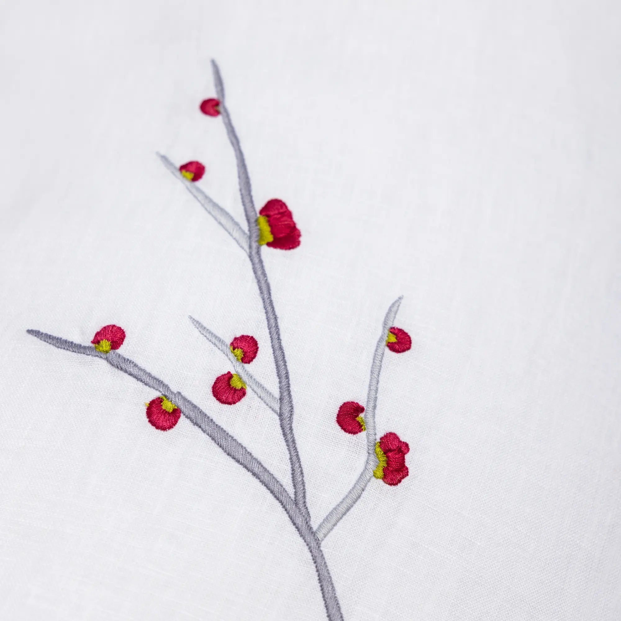 Taie lin lavé français — Broderie prunier d’hiver (Lot de 2)