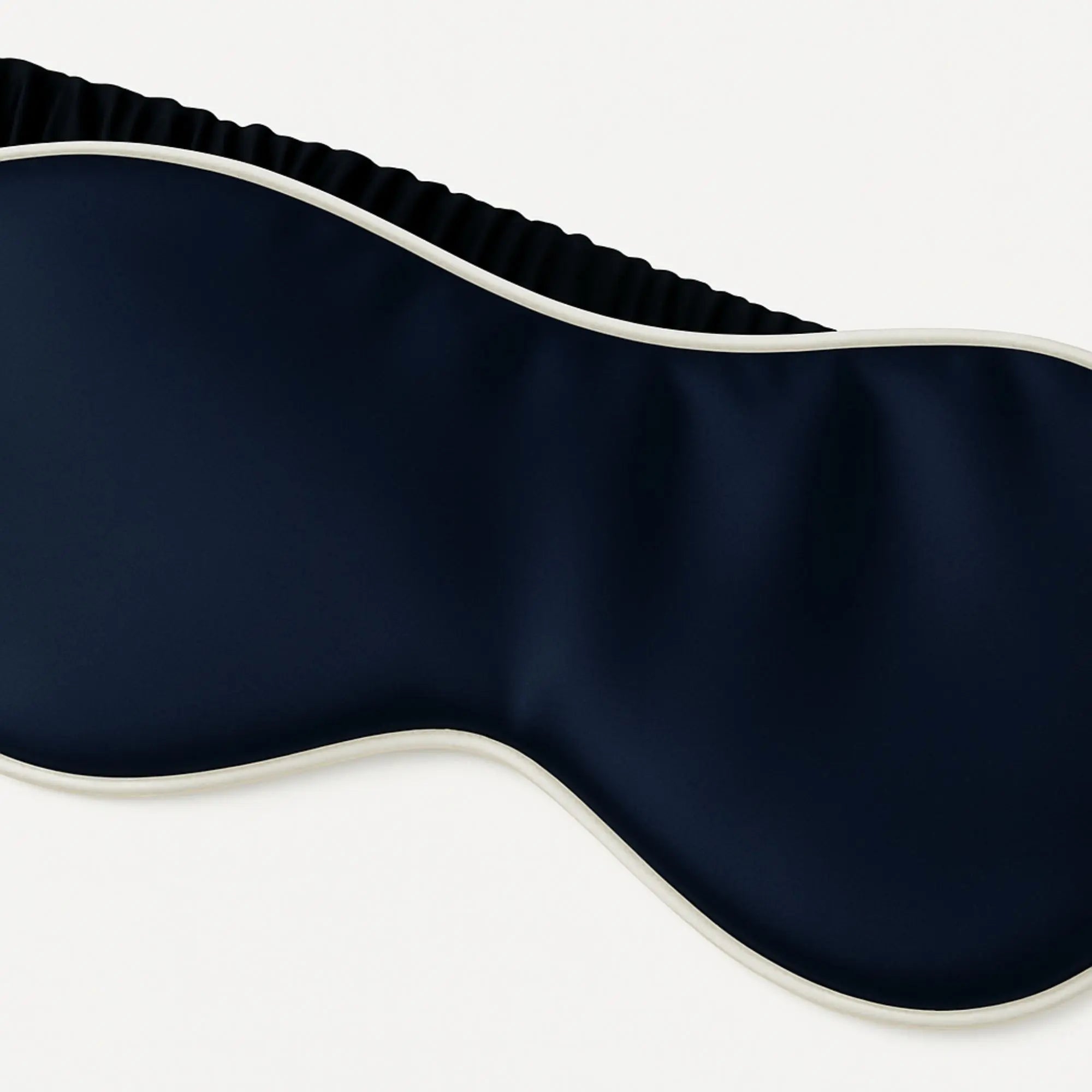 Masque de nuit en soie de mûrier 22 momme couleur bleu nuit - Maison CÉTOILE