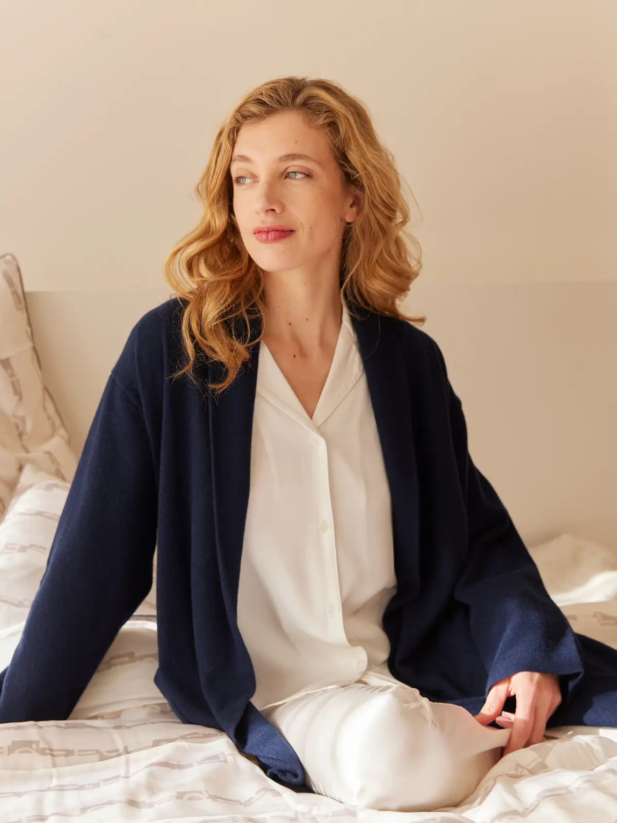 Éclat de Lune – Pyjama en soie blanche