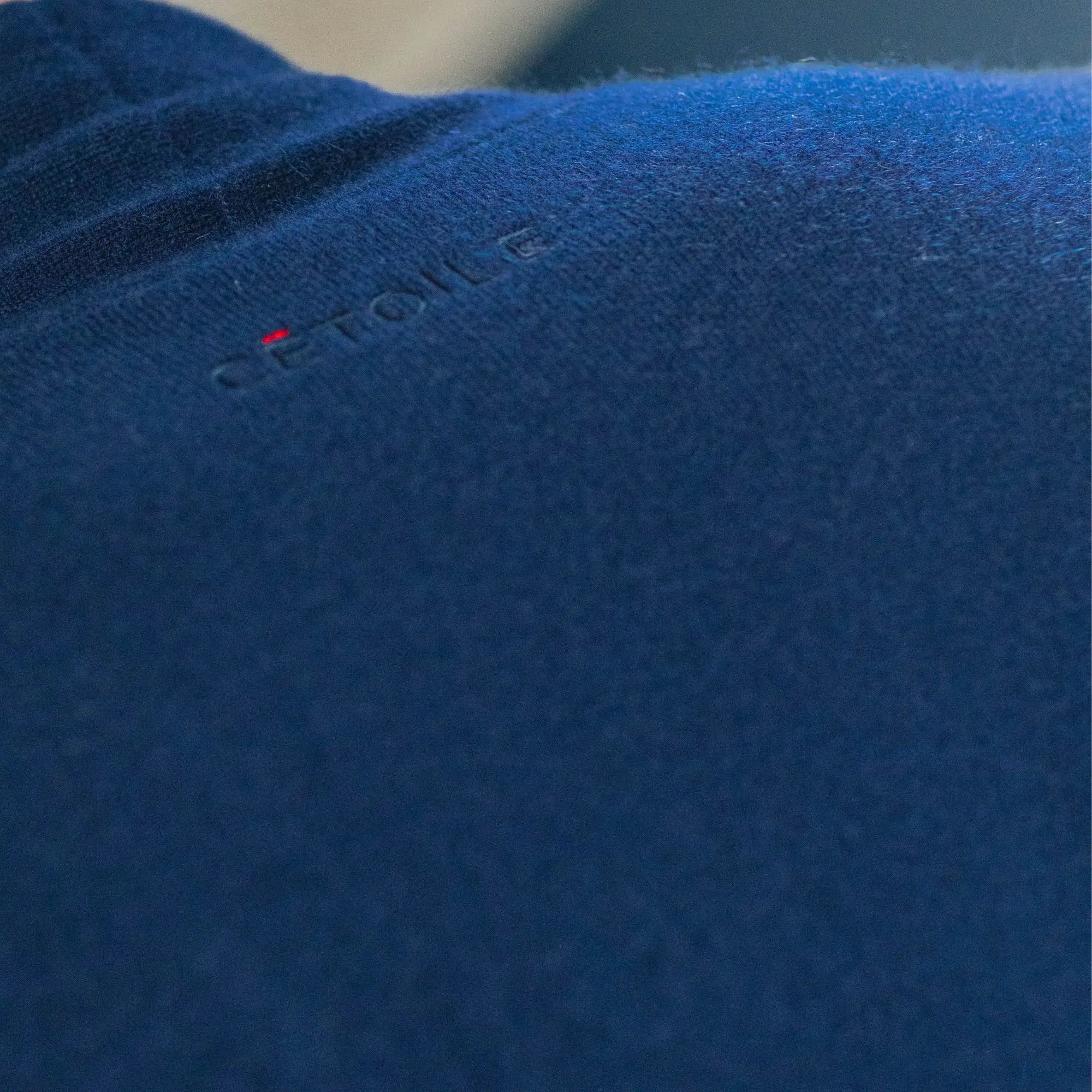 Kimono en pure cachemire couleur bleu nuit profond unisex, broderie discret raffiné - MaIson CÉTOILE