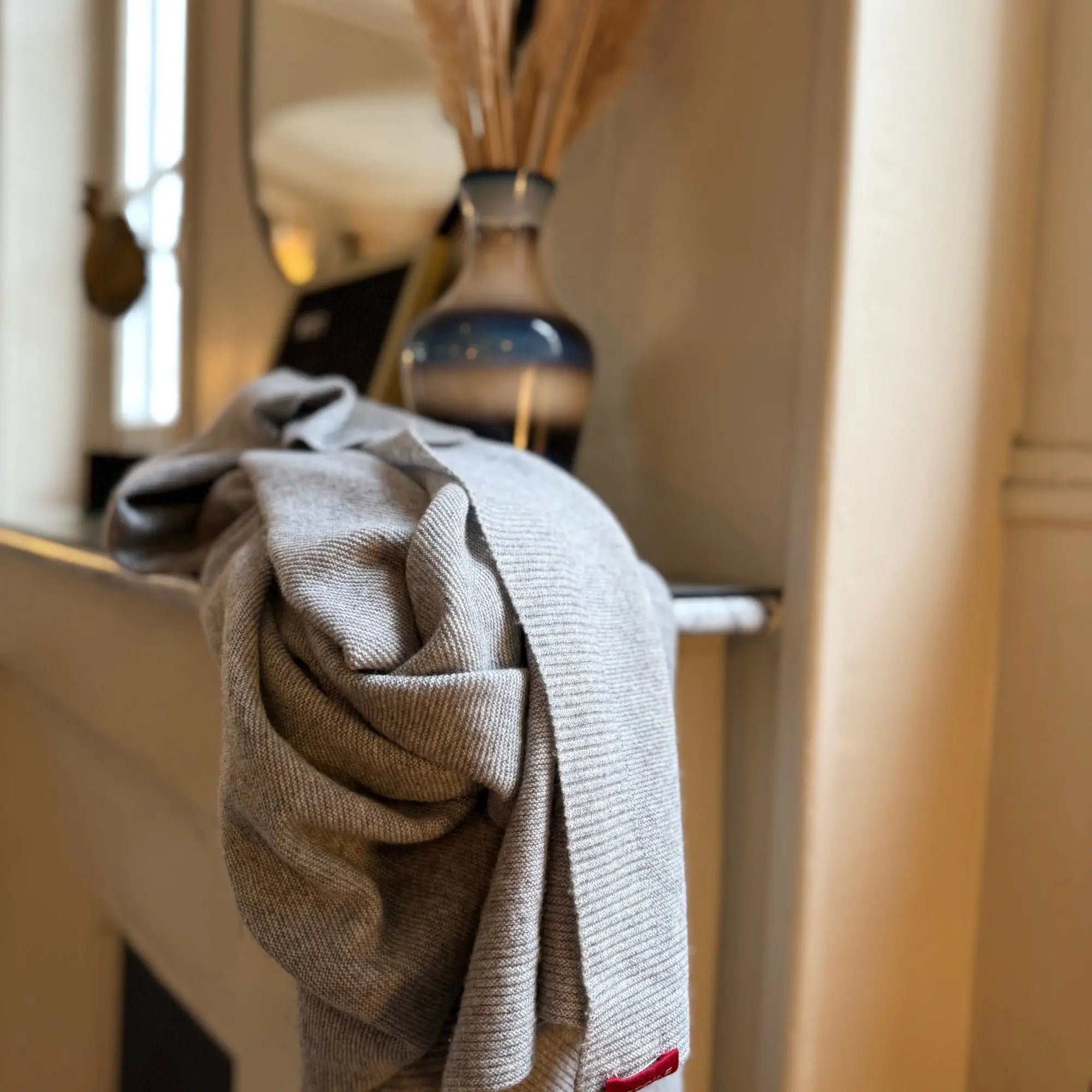 Echarpe/plaide en cachemire biologique couleur gris perle - Maison CÉTOILE
